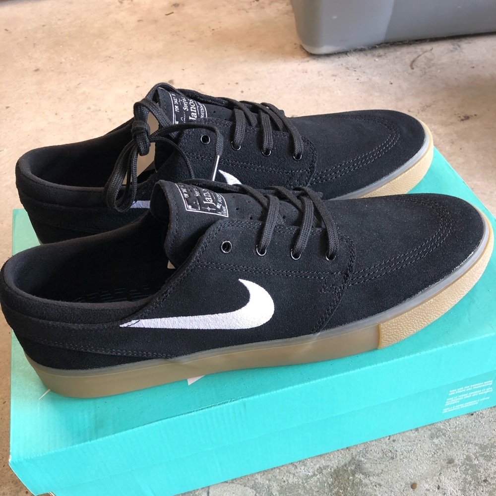 BRAND NEW Stefan Janoski Nike SB